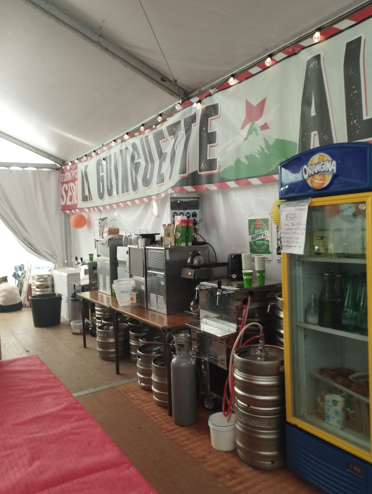 Le bar de la guinguette